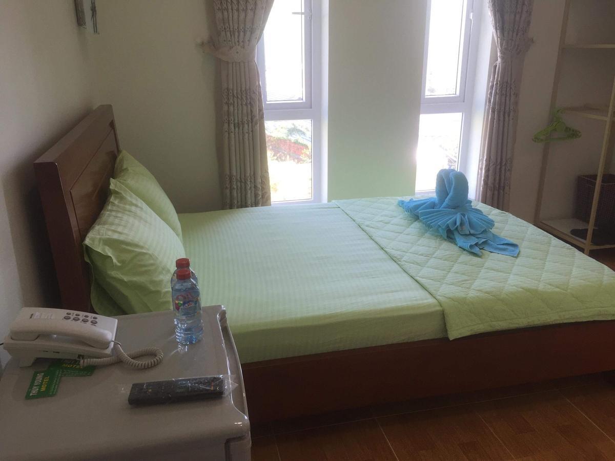 Khach San Thuy Young Hotel Вунг Тау Екстериор снимка