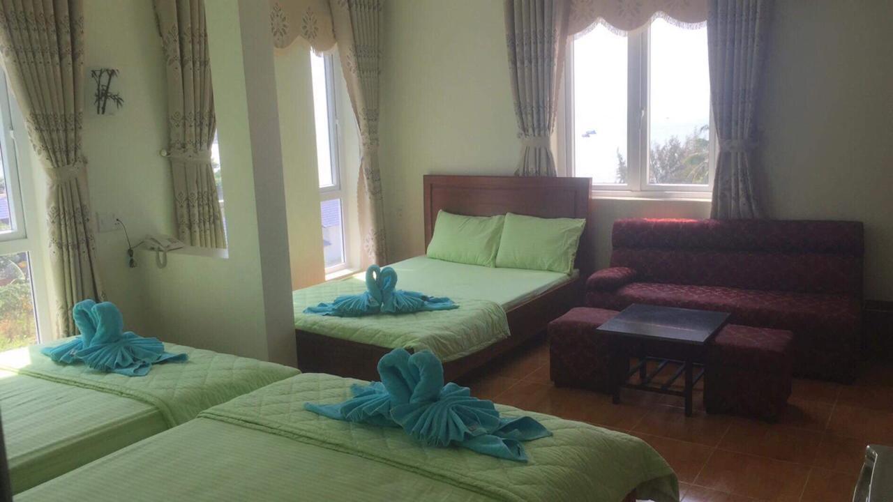 Khach San Thuy Young Hotel Вунг Тау Екстериор снимка