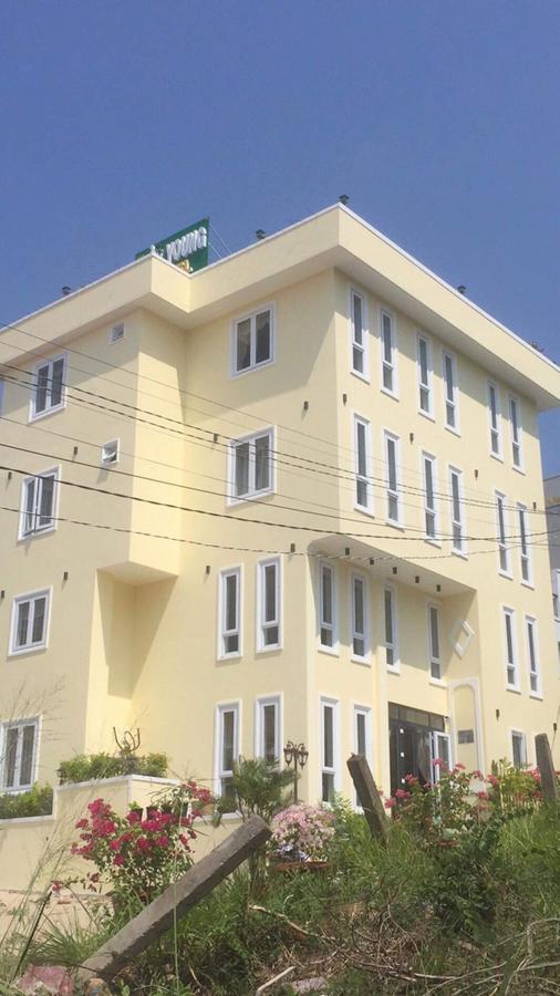 Khach San Thuy Young Hotel Вунг Тау Екстериор снимка