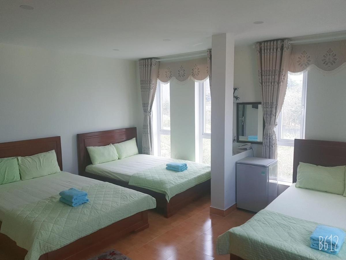Khach San Thuy Young Hotel Вунг Тау Екстериор снимка