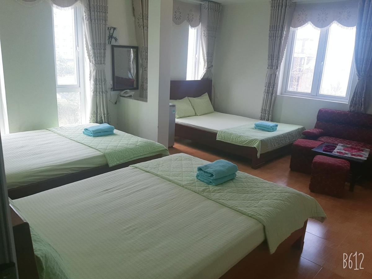 Khach San Thuy Young Hotel Вунг Тау Екстериор снимка